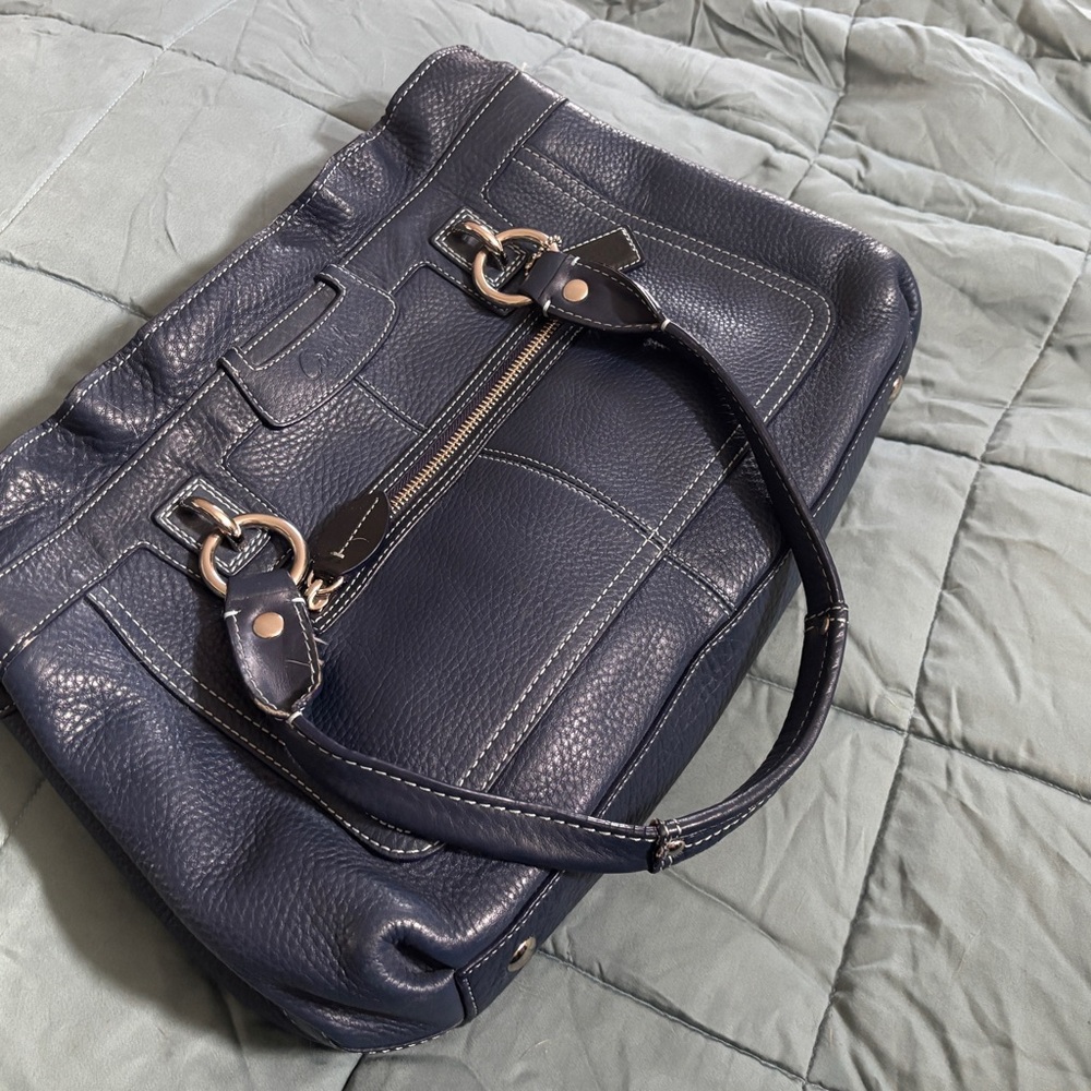Coach Penelope Leather Shoulder Bag with magnetic snap and zipper closure